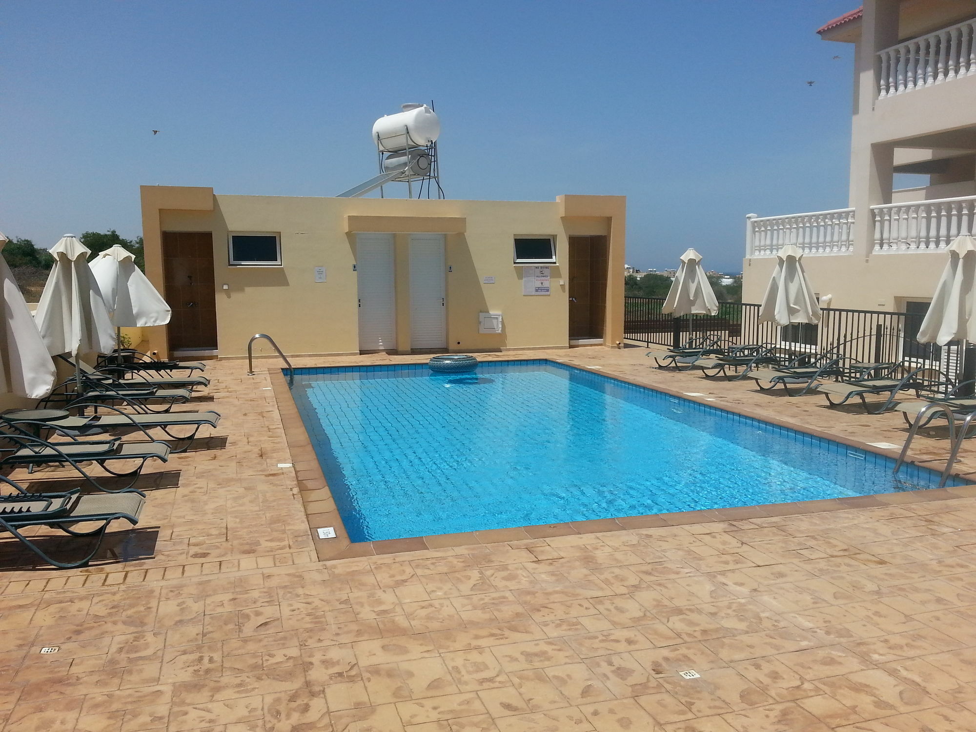 Photothea Apartments Protaras Luaran gambar